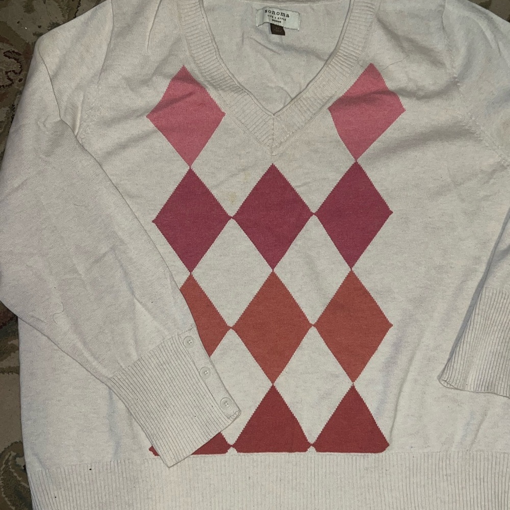 Sonoma V-Neck Sweater White and Pink Argyle